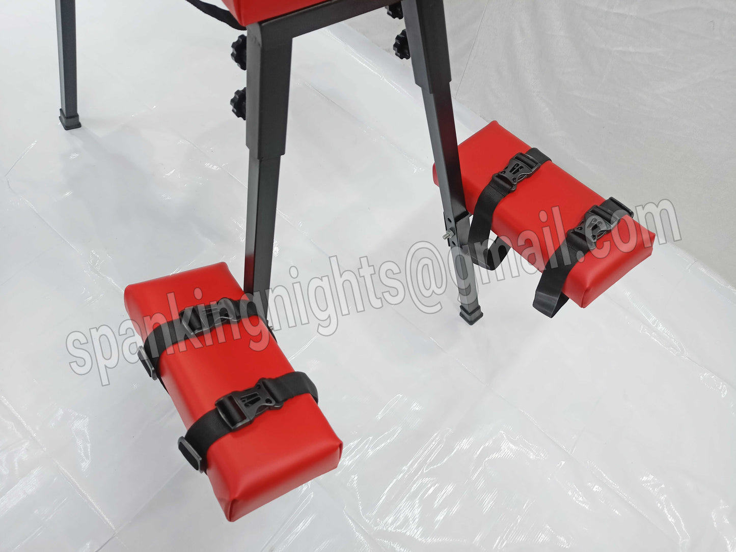 Spanking bench Bdsm Flogging Restraint Heavy Duty Bdsm Furniture Red Color Bench